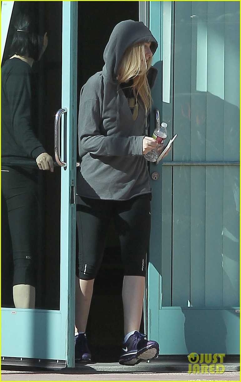 full-sized-photo-of-dakota-fanning-dance-class-01-dakota-fanning