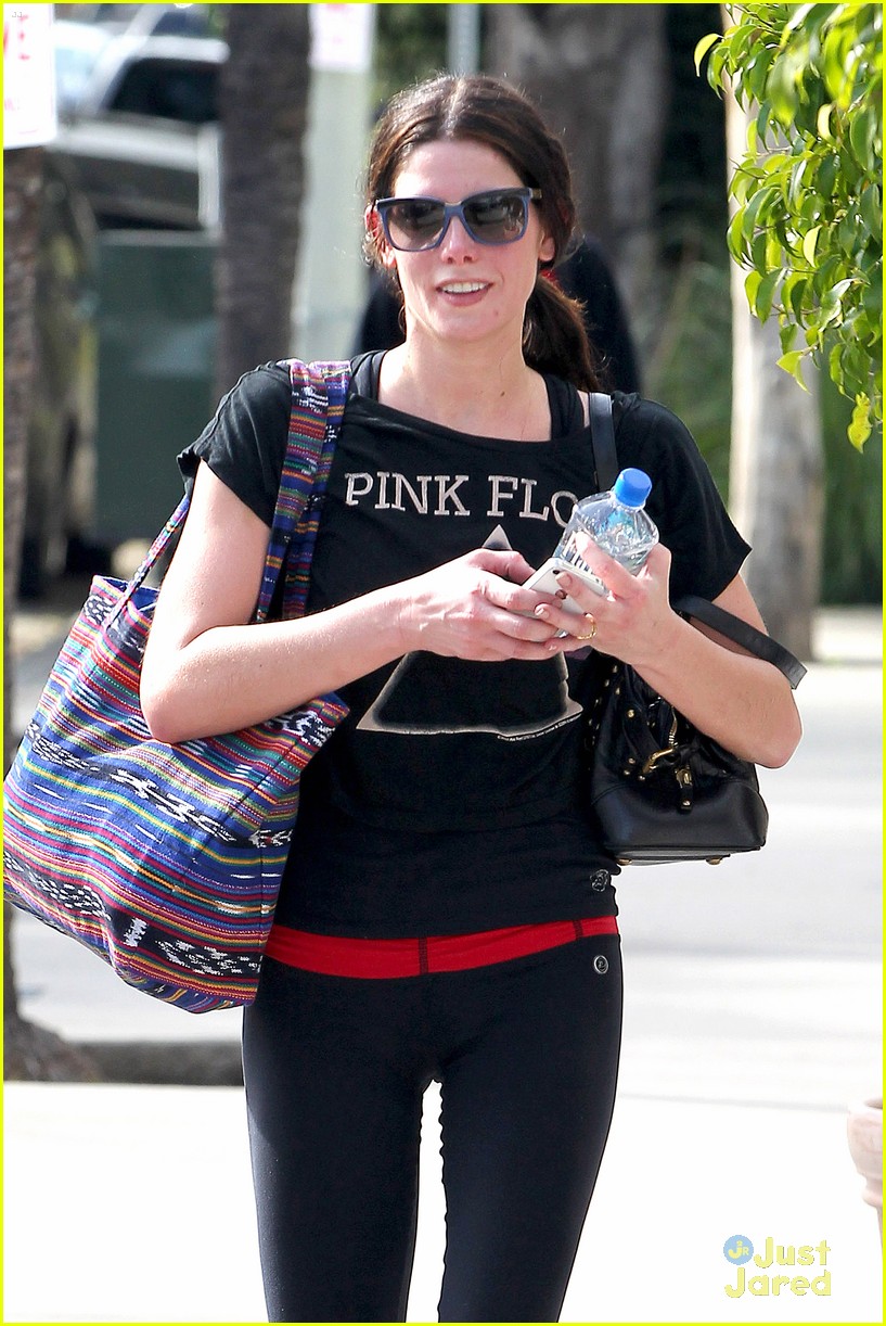 Ashley Greene: Meeting After Gym Stop | Photo 527798 - Photo Gallery ...