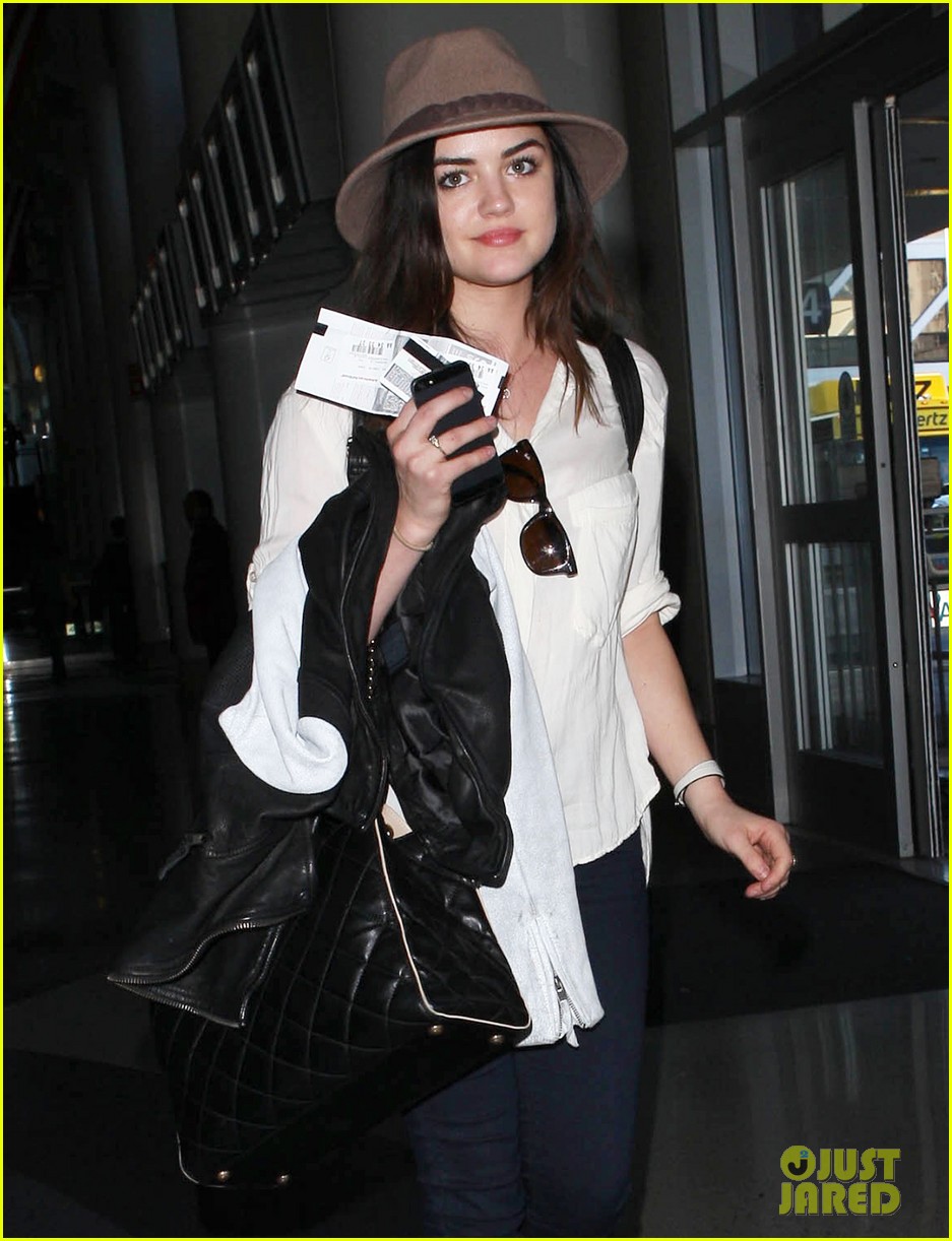 Lucy Hale: Lovely at LAX | Photo 524571 - Photo Gallery | Just Jared Jr.