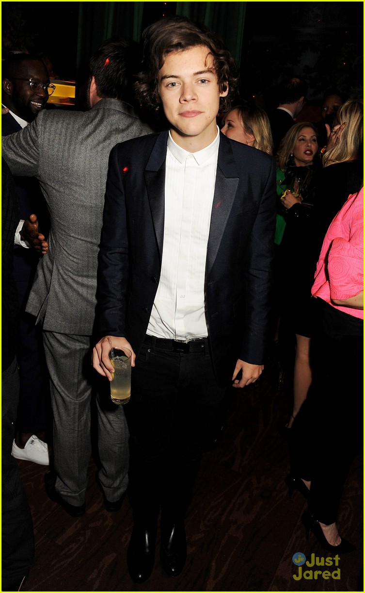 Full Sized Photo Of Harry Styles London Collections 01 Harry Styles 