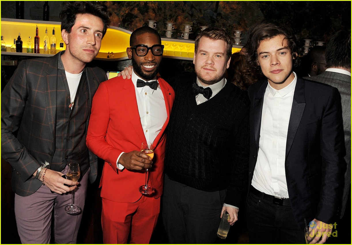 Full Sized Photo Of Harry Styles London Collections 03 Harry Styles Full Sized Photo Of Harry Styles London Collections 03 Harry Styles