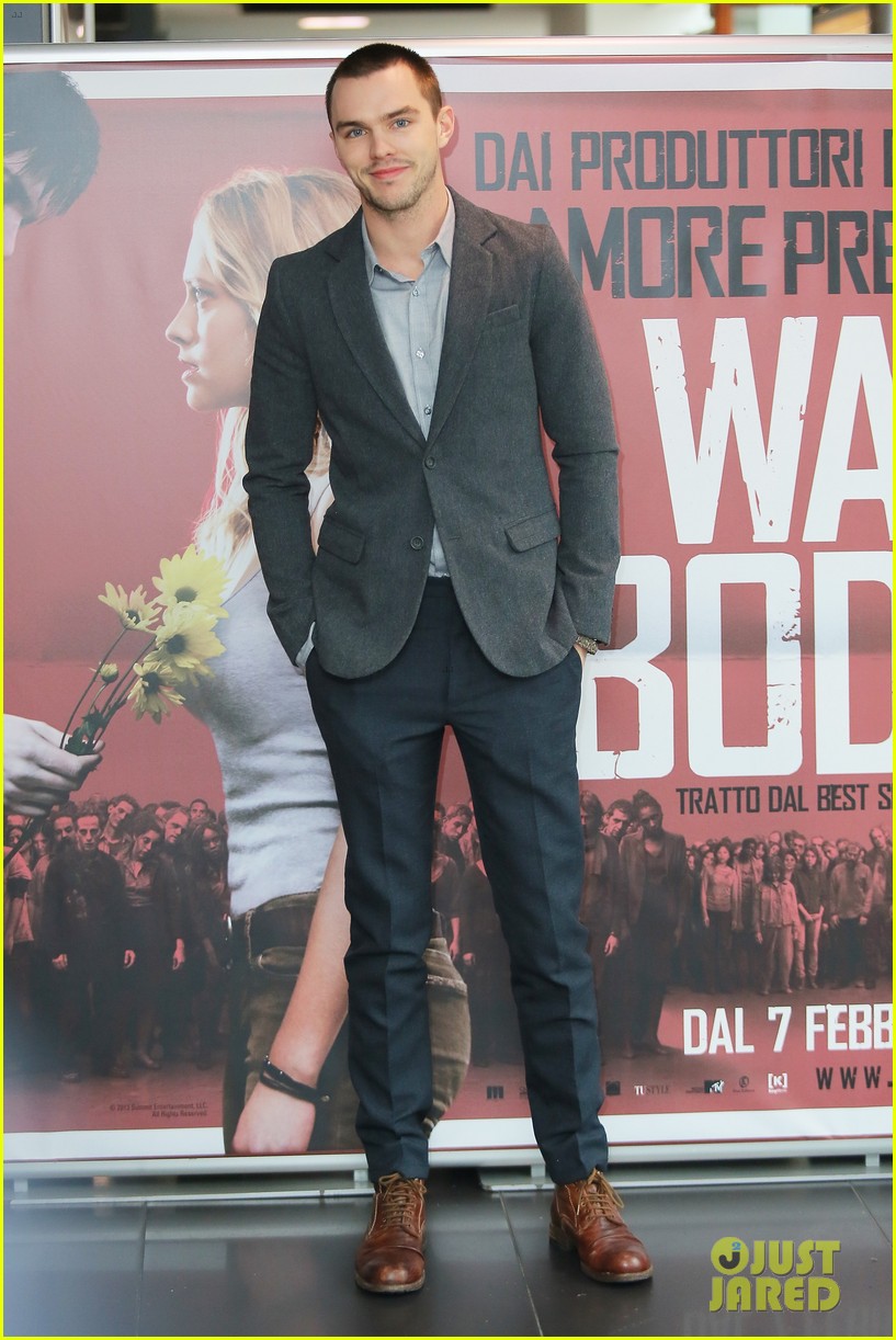 nicholas hoult warm bodies rome photo call 01