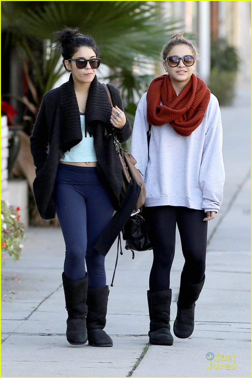 Vanessa & Stella Hudgens: WundaBar Women | Photo 522668 - Photo Gallery