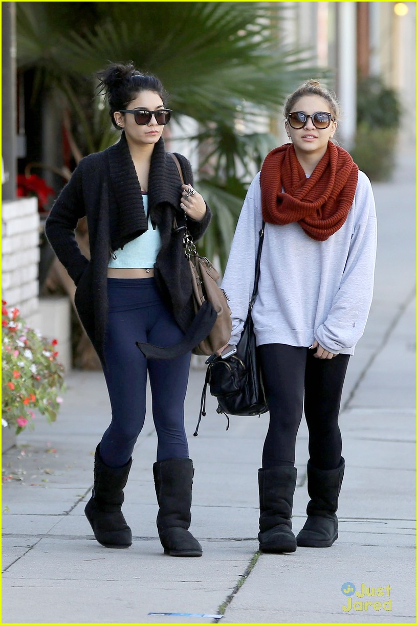 Vanessa & Stella Hudgens: WundaBar Women | Photo 522675 - Photo Gallery