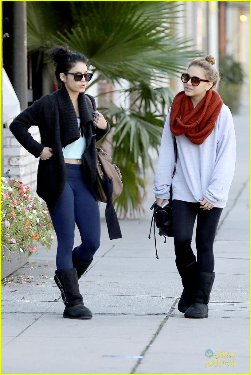 Vanessa & Stella Hudgens: WundaBar Women | Photo 522682 - Photo Gallery