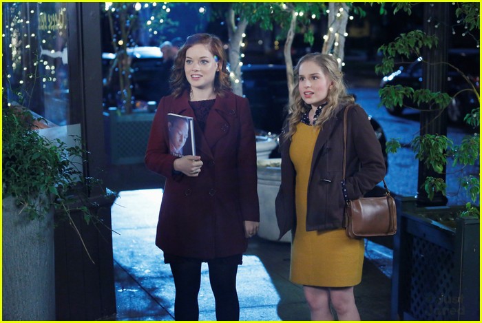 Jane Levy & Allie Grant: Double Date on 'Suburgatory' | Photo 527458 ...