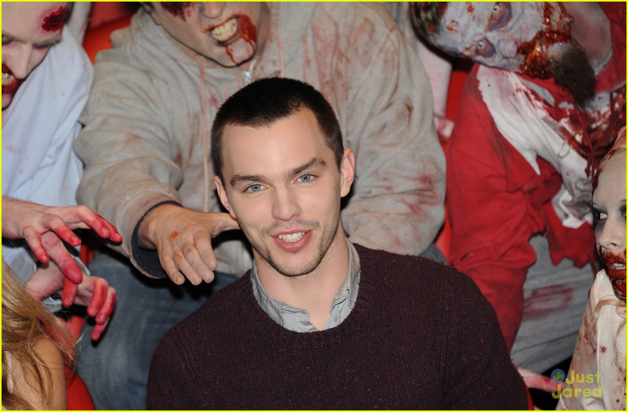 teresa palmer nick hoult london warm bodies 12
