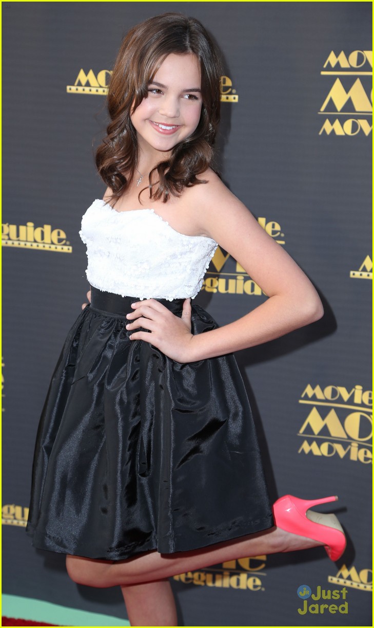 bailee madison gia mantegna movieguide awards 03