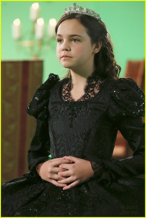 Bailee Madison: Back on 'Once Upon A Time' This Weekend! | Photo 541033 ...