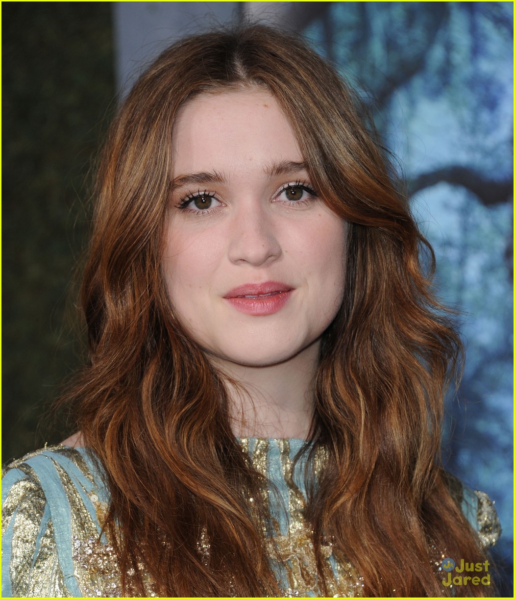 Элис энглерт. Alice Englert. Элис Энглерт Alice Englert. Элис Энглерт бесстыжие. Элис Энглерт пластическая операция.