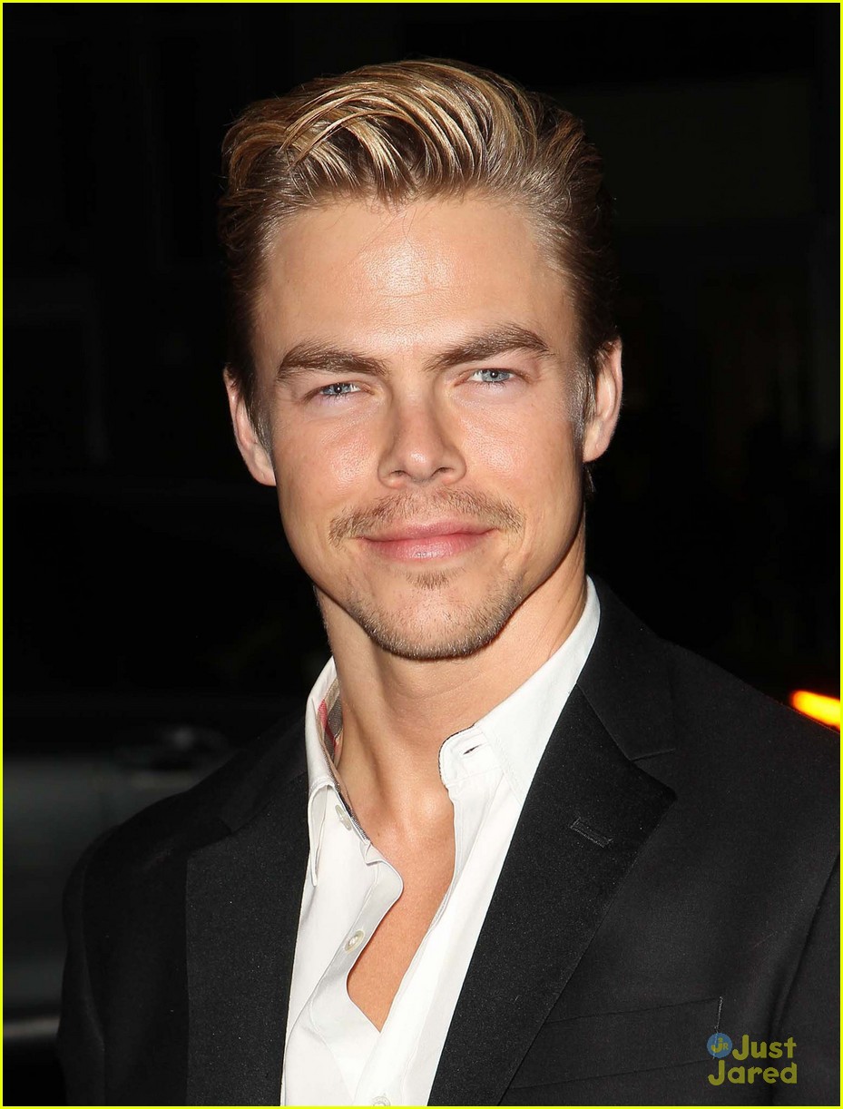 Derek Hough: 'Safe Haven' Premiere | Photo 531543 - Photo Gallery ...