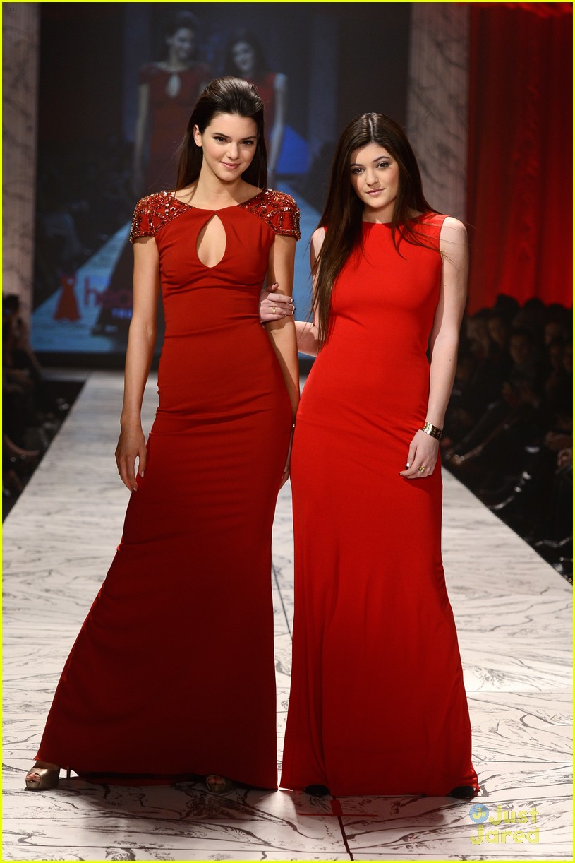 Kendall And Kylie Jenner Heart Truth Red Dress Fashion Show 2013 Photo 532138 Photo Gallery 