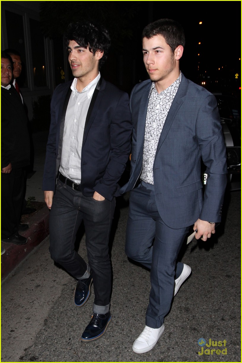 Joe and Nick Jonas: Topshop Topman LA Opening Party | Photo 536757 ...