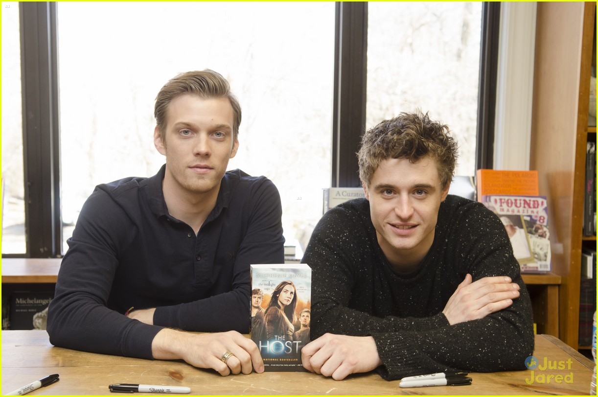 Video/Q&A: 'The Host' stars Max Irons and Jake Abel