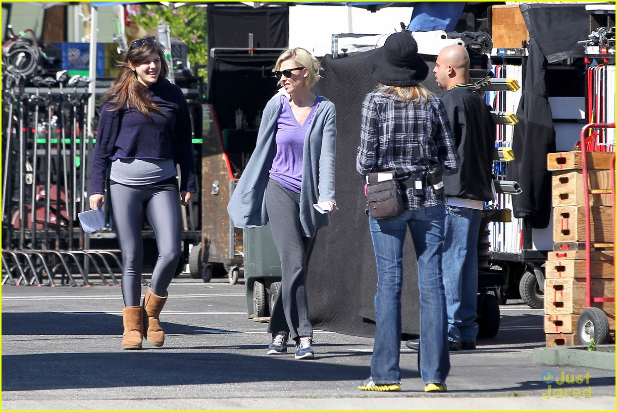 Molly Tarlov: 'Awkward' Rehearsals | Photo 541442 - Photo Gallery ...