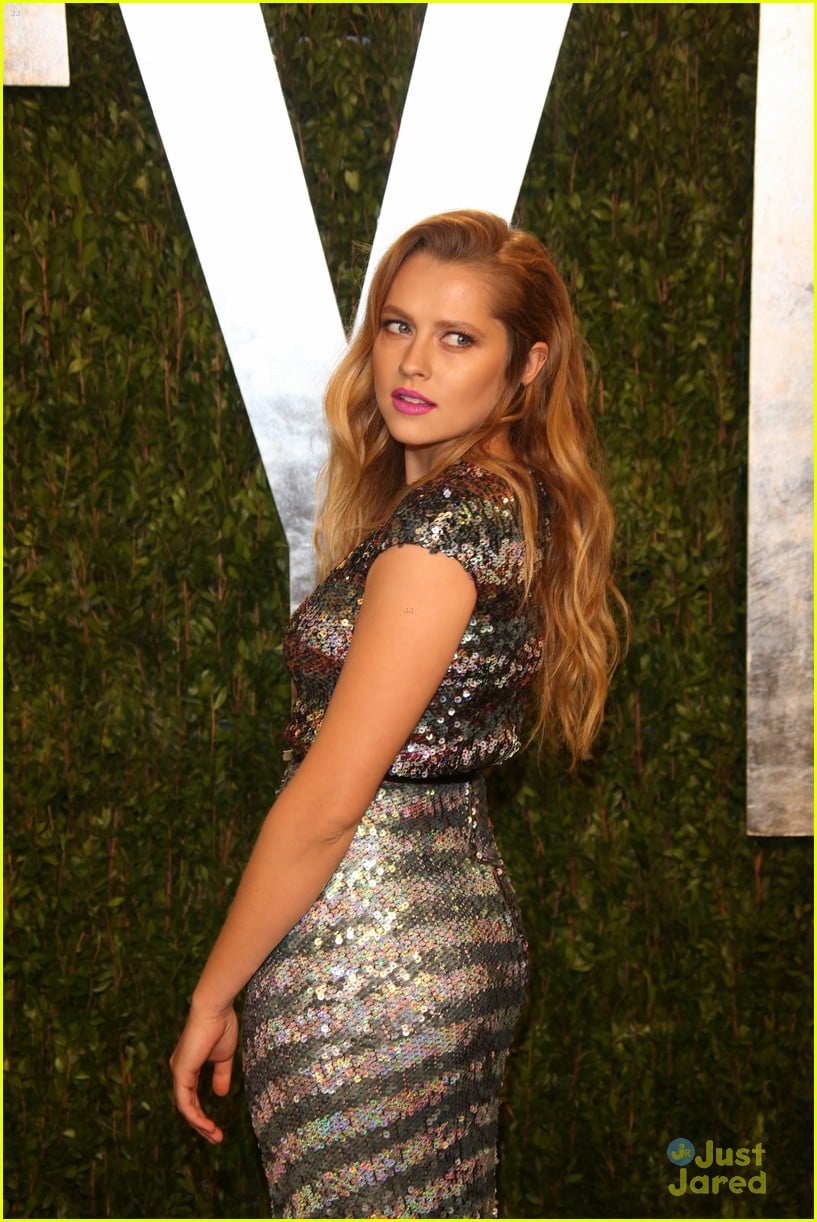 Full Sized Photo of teresa palmer vf oscar party 02 | Teresa Palmer