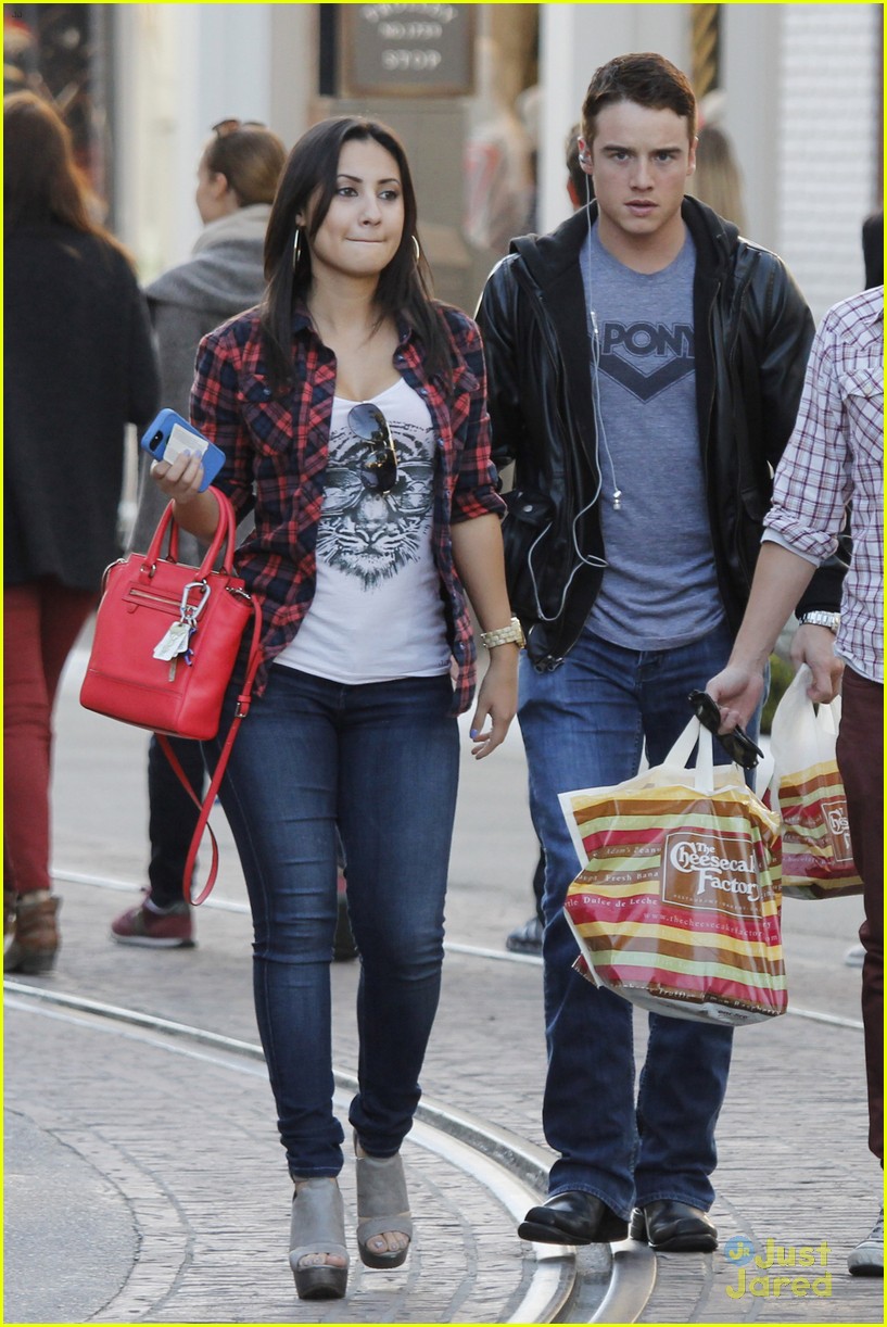 Full Sized Photo of francia raisa allen evangelista cheesecake factory with brandon eaton 06