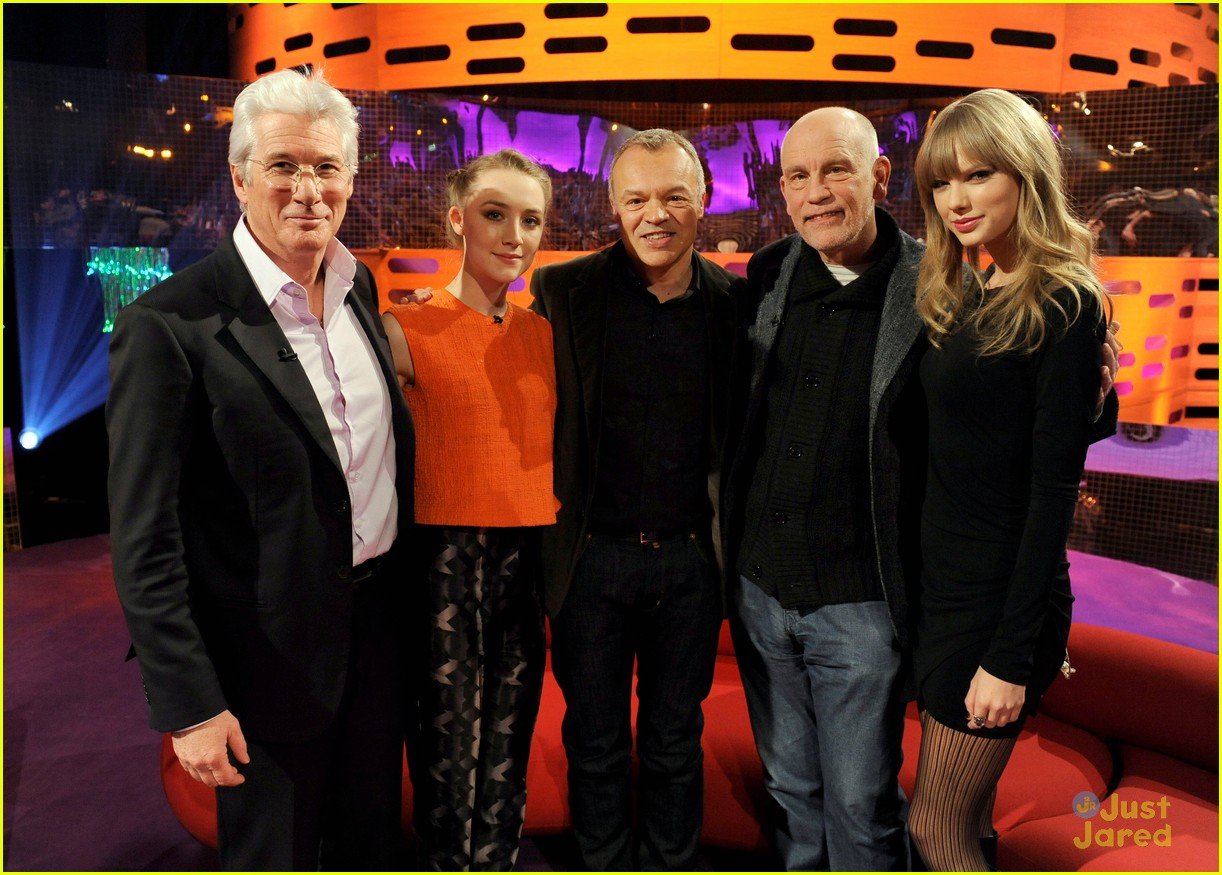 Taylor Swift & Saoirse Ronan: 'Graham Norton Show' Guests! | Photo