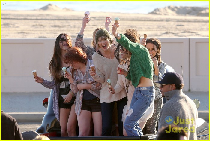 Taylor Swift: '22' Music Video Shoot! | Photo 535136 - Photo Gallery ...