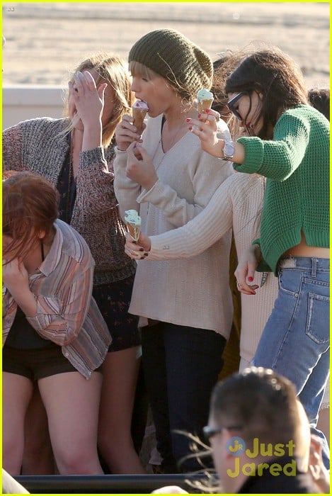 Taylor Swift: '22' Music Video Shoot! | Photo 535137 - Photo Gallery ...