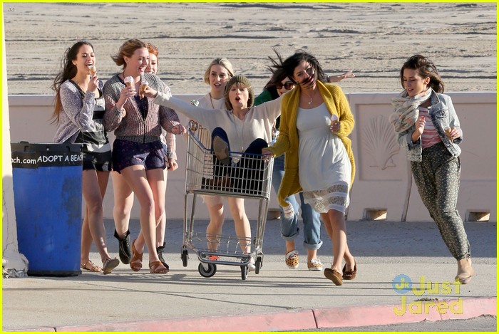 Taylor Swift: '22' Music Video Shoot! | Photo 535159 - Photo Gallery ...