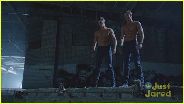 Charlie Max Carver Teen Wolf Season 3 First Look Photo 536413 Charlie Carver Max Carver Teen Wolf Pictures Just Jared Jr