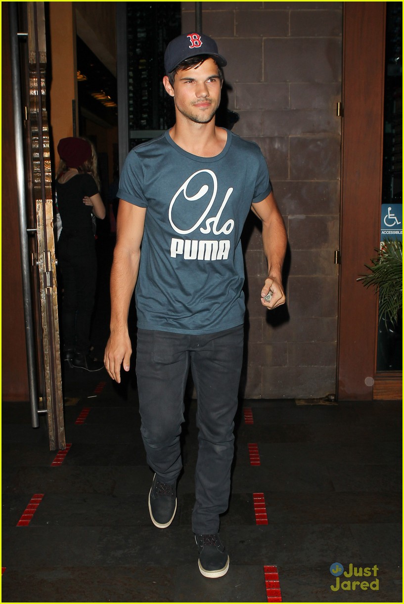 Ashley Benson & Taylor Lautner: Fogo de Chao Friends | Photo 545762 ...