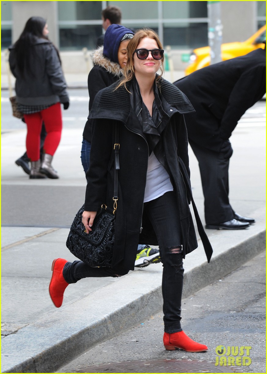 Ashley Benson: Greeting Fans In NYC! | Photo 542361 - Photo Gallery