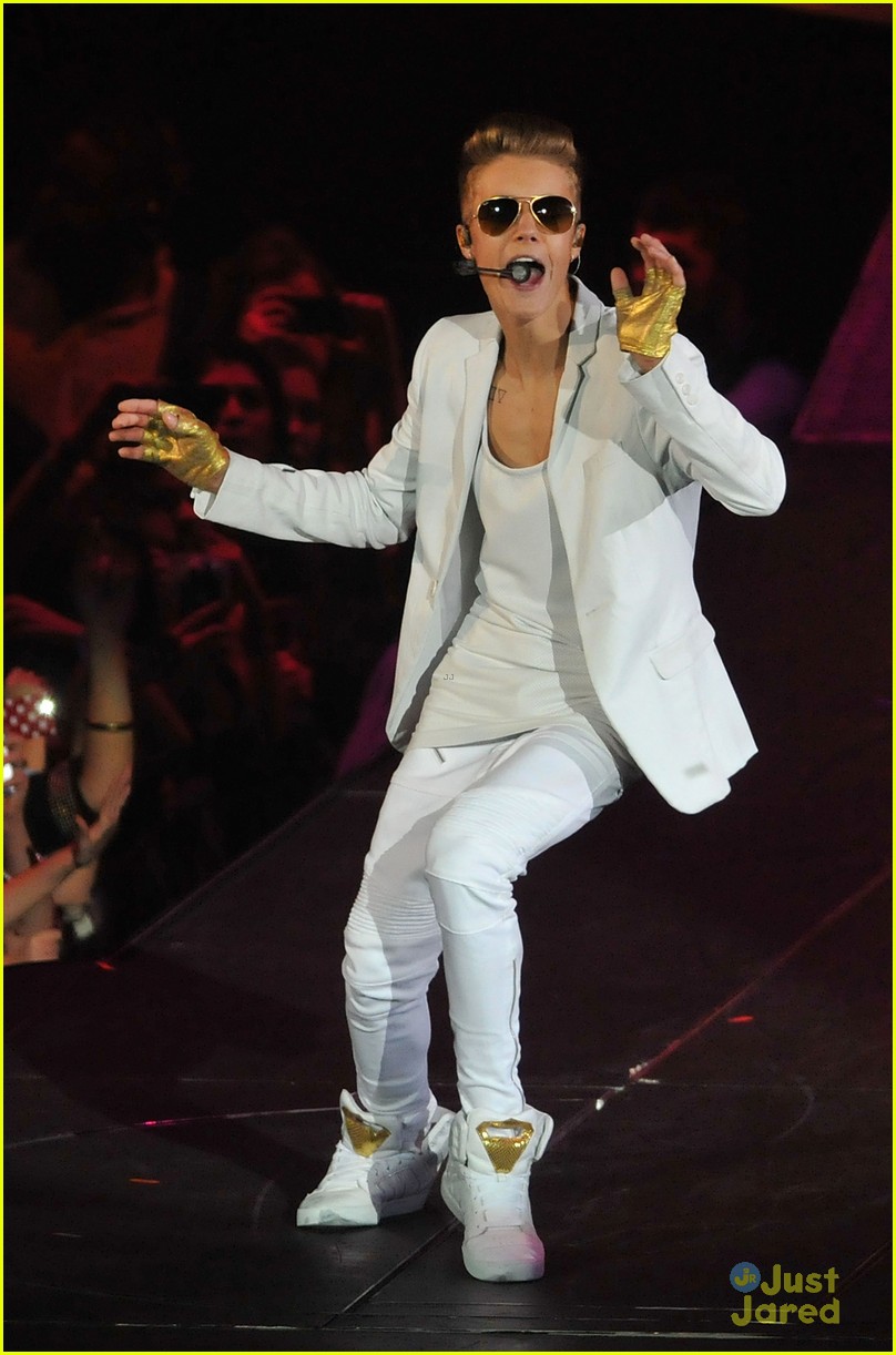 Justin Bieber Explains Worst Birthday Situation Photo 542814 Photo Gallery Just Jared Jr 2375