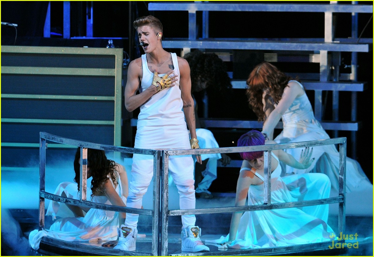 Justin Bieber Explains Worst Birthday Situation Photo 542826 Photo Gallery Just Jared Jr 1026