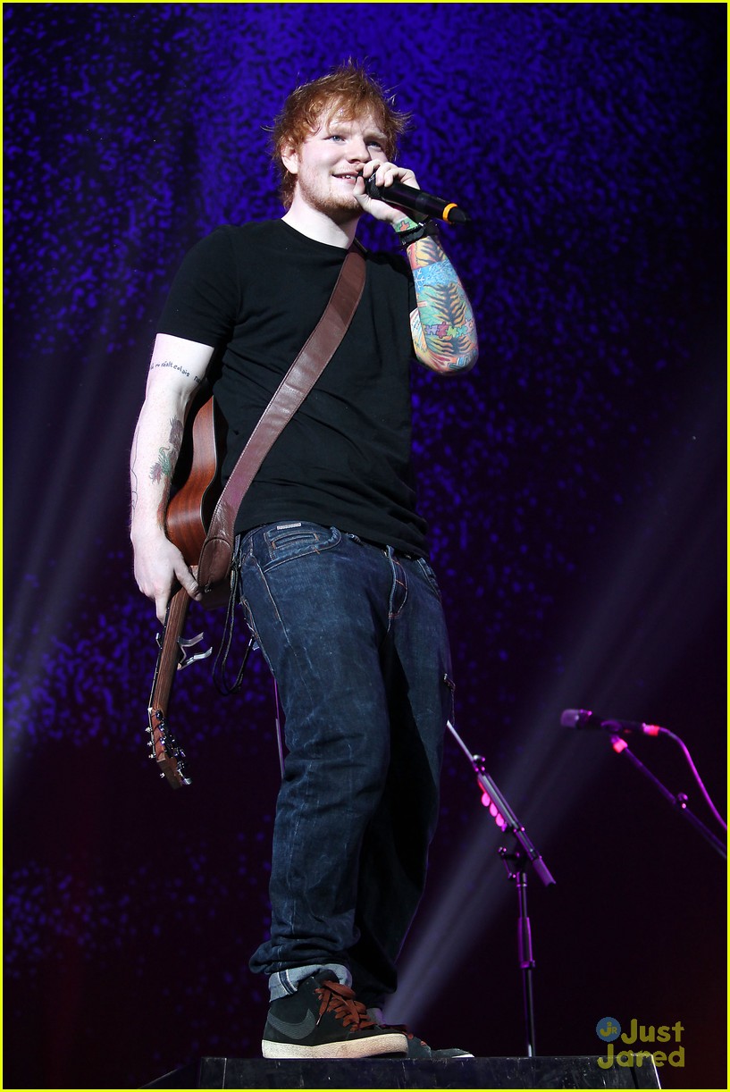 Ed Sheeran NJ Concert Pics! Photo 548795 Photo Gallery Just