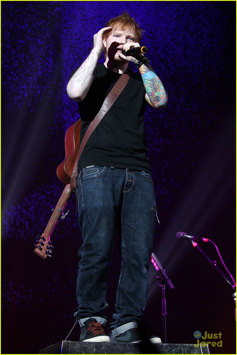 Ed Sheeran NJ Concert Pics! Photo 548800 Photo Gallery Just Jared Jr.