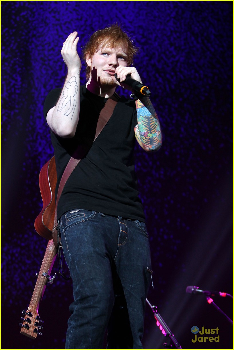 Ed Sheeran NJ Concert Pics! Photo 548801 Photo Gallery Just