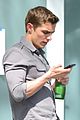 zac efron townies chat with dave franco 05