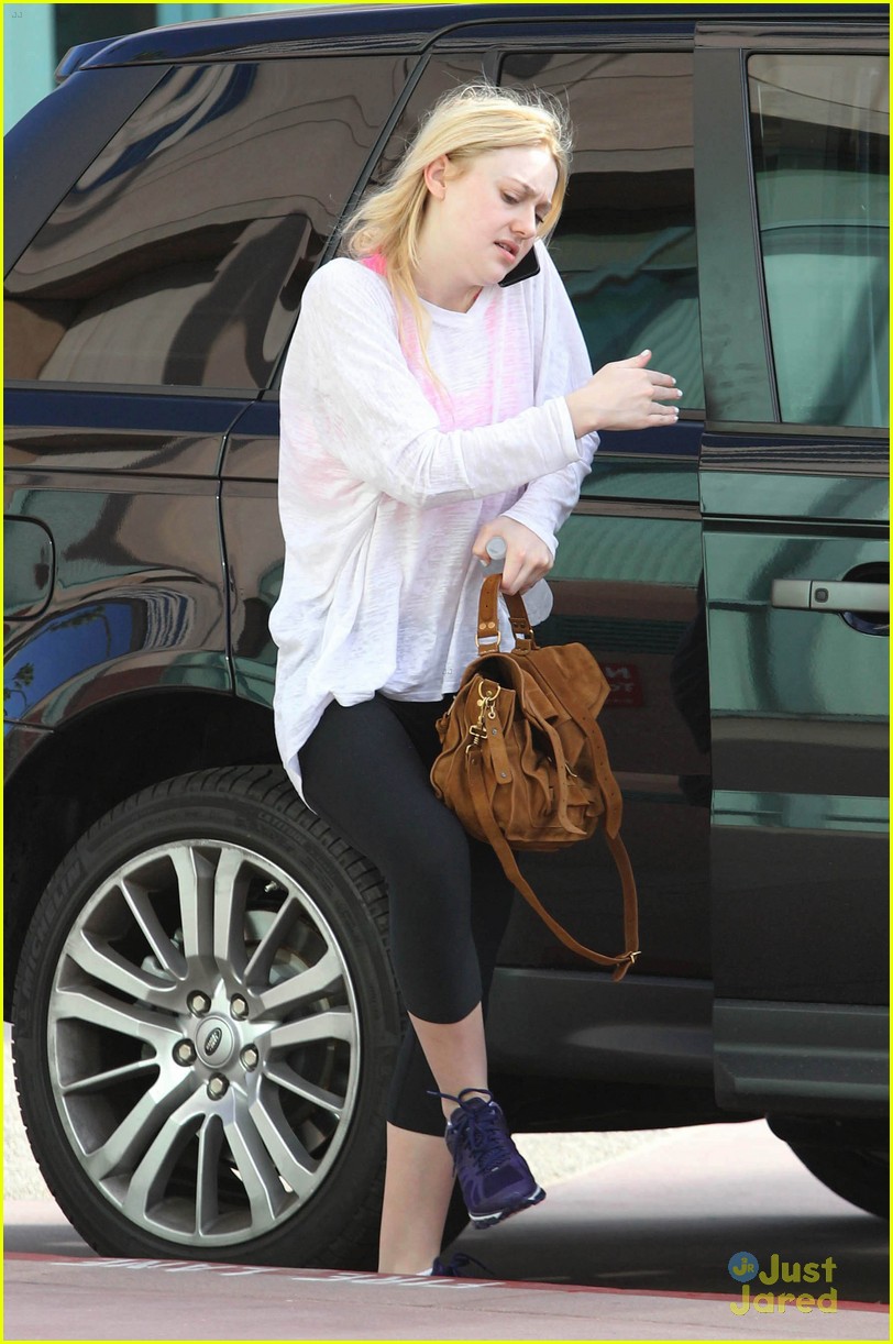 Dakota Fanning: Gym Time! | Photo 545706 - Photo Gallery | Just Jared Jr.