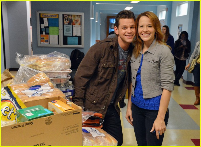 Vanessa Marano & Katie Leclerc All ASL 'Switched At Birth' Episode