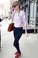 taylor swift red loafers 05