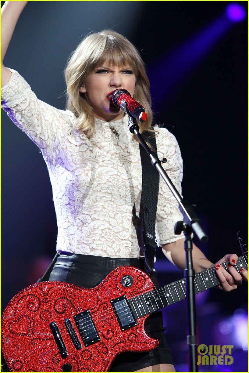 Taylor Swift: Train's 'Drive-By' Live in Concert - Watch Now! | Photo ...