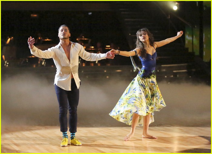 Zendaya: 'Contemporary' Dance on 'Dancing With The Stars' -- WATCH NOW