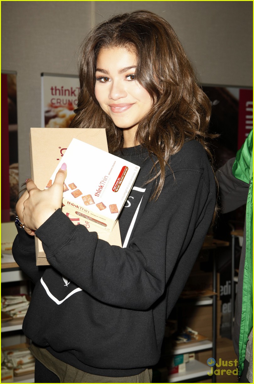 Zendaya: 'Dancing With The Stars' Gifting Suite | Photo 546160 - Photo