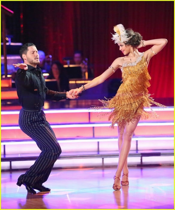 Zendaya & Val Chmerkovskiy: Jive on 'Dancing With The Stars' -- WATCH