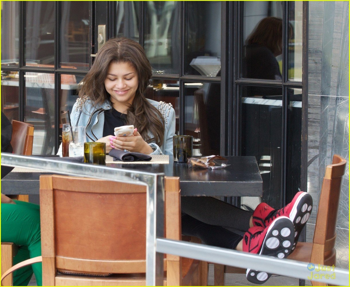 Zendaya: Wolfgang Puck Lunch | Photo 546861 - Photo Gallery | Just