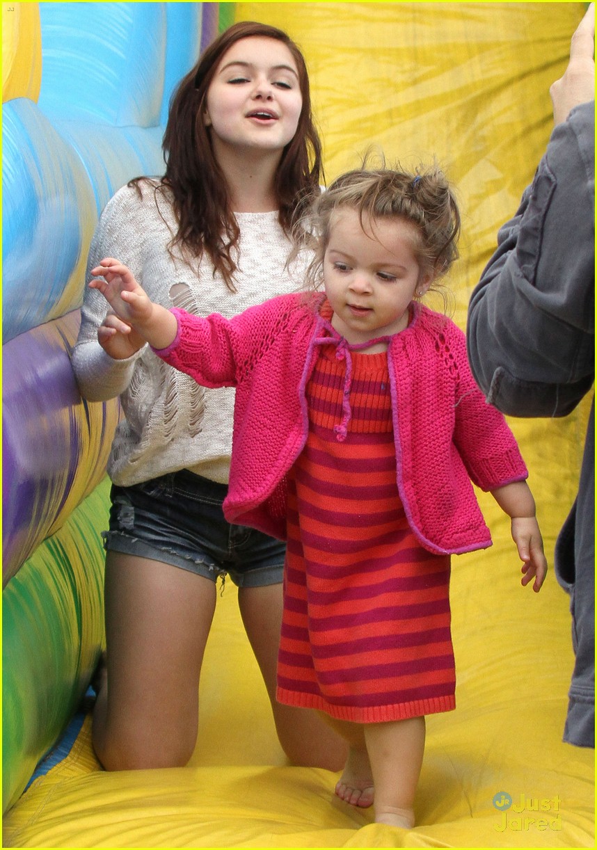 Ariel Winter Farmers Market April