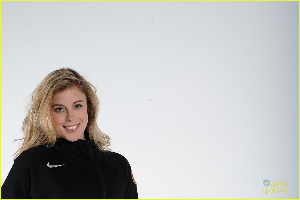 Ashley Wagner & Agnes Zawadzki Road To Sochi Portraits Photo 556775