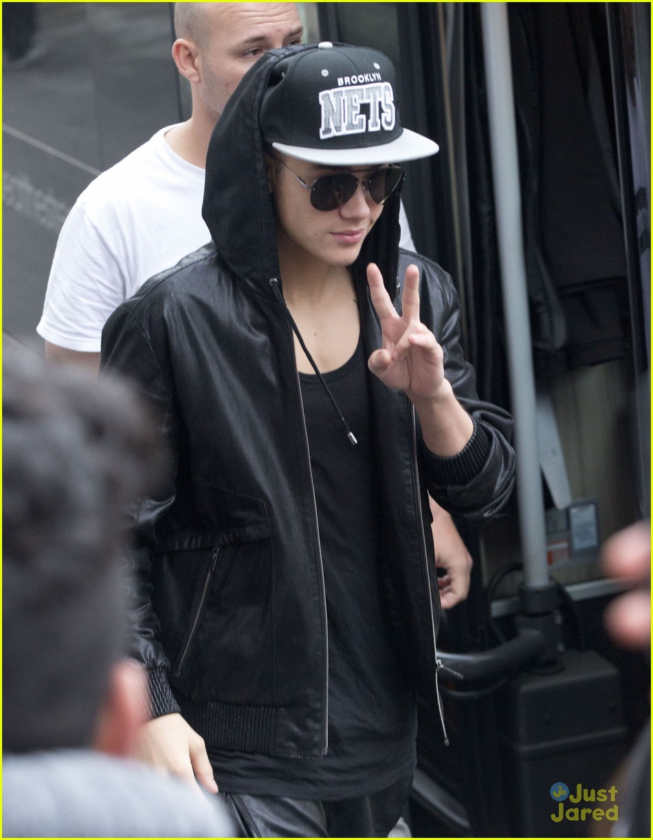 Justin Bieber Sick Before Belgium Show Photo 551784 Photo Gallery Just Jared Jr