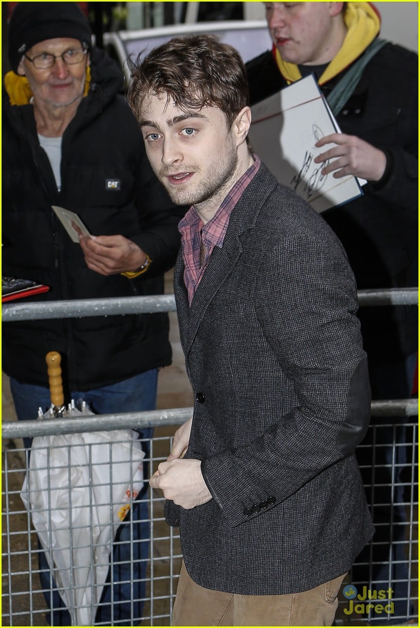 Daniel Radcliffe Chats 'The Cripple of Inishmaan' on BBC Radio 2 ...