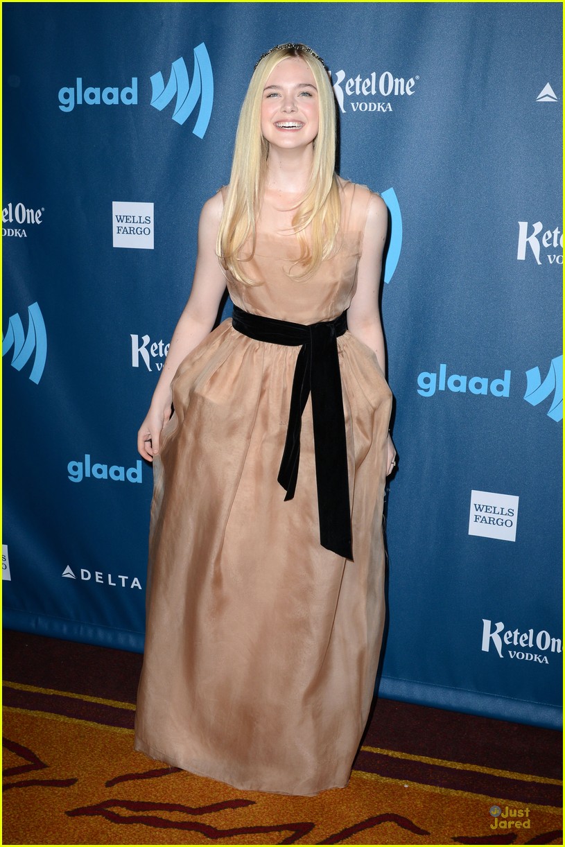 Elle Fanning Glaad Media Awards 2013 Photo 554195 Photo Gallery Just Jared Jr