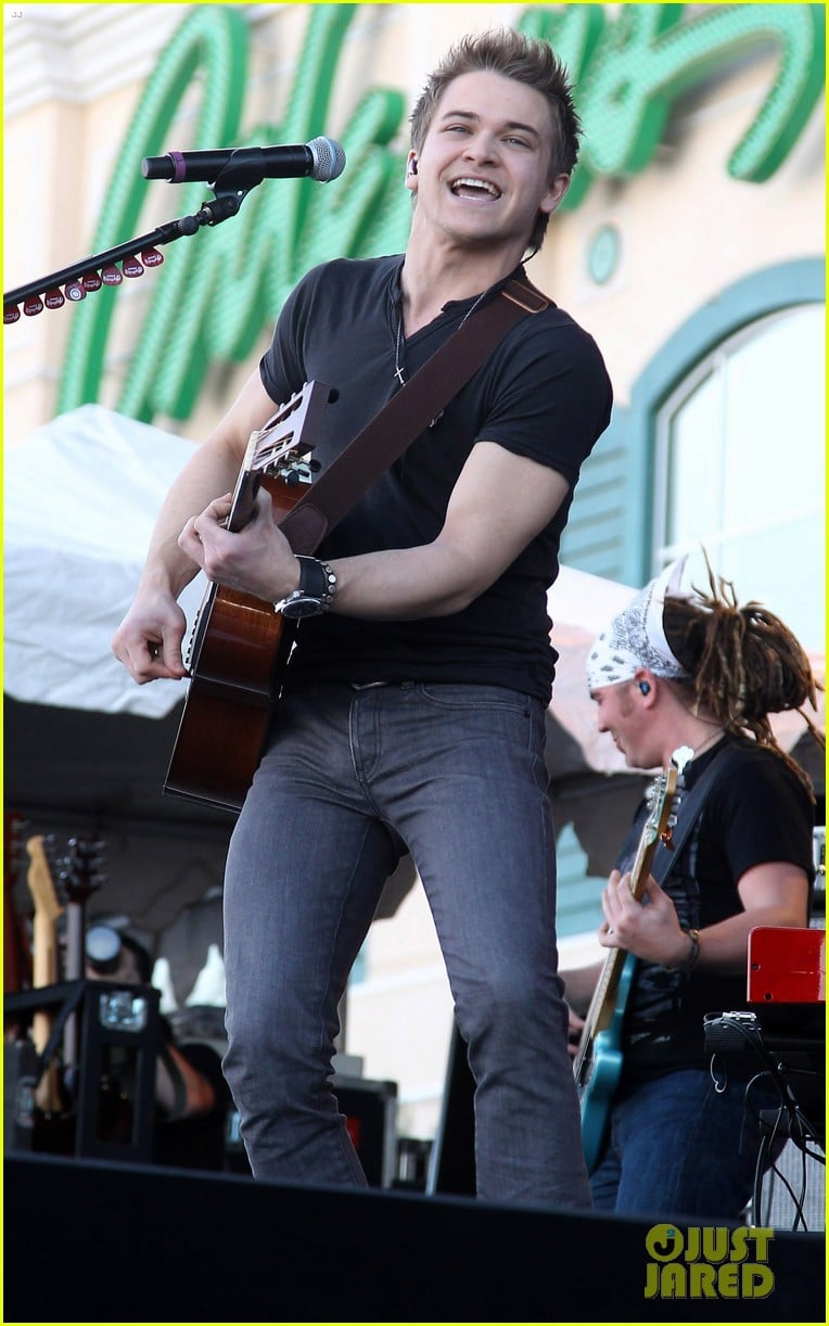 Full Sized Photo of hunter hayes acm concert experience 12 Hunter