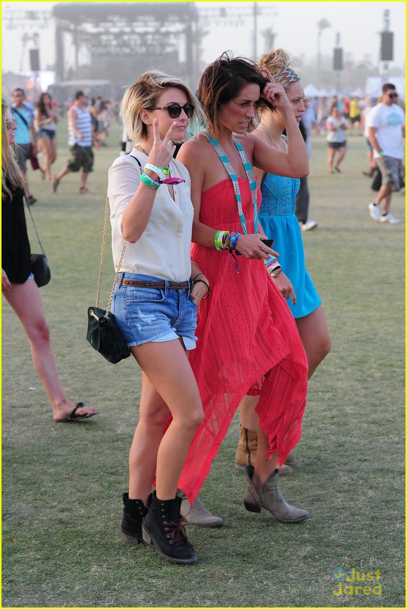 Julianne Hough: Last Day at Coachella | Photo 553013 - Photo Gallery