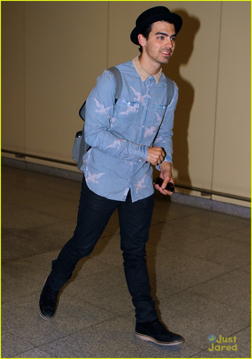 Full Sized Photo of jonas brothers team tour tickets 02 Jonas